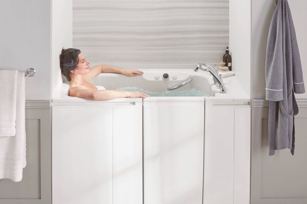 The Ultimate Guide to Walk-In Bath Tubs: Safety, Comfort, and Pain Relief